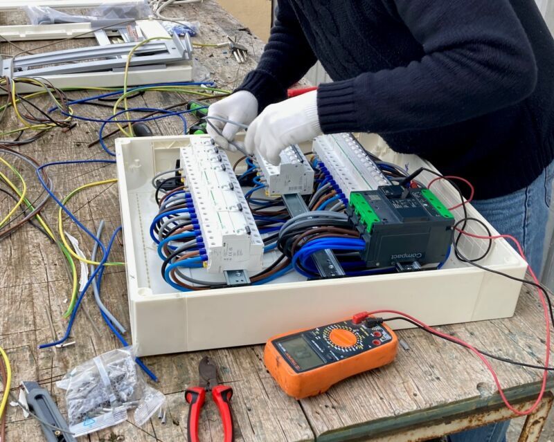 Importance of protective switchgear in solar PV installations - Virtue